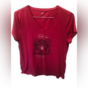Tommy Hilfiger XL Pink v neck t-shirt short sleeve 44” hips and waist 25” long